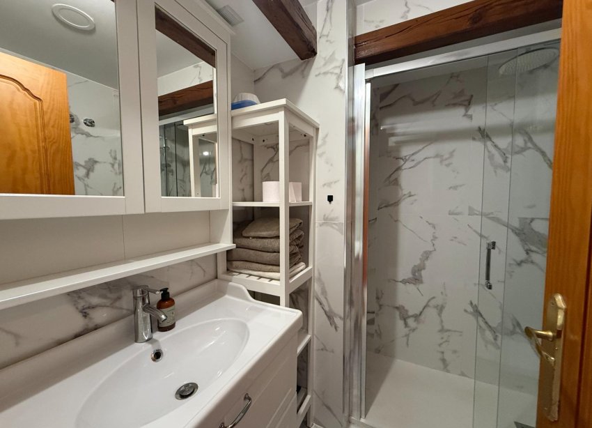 Resale - Apartment / Duplex - Torrevieja - Playa de los Locos