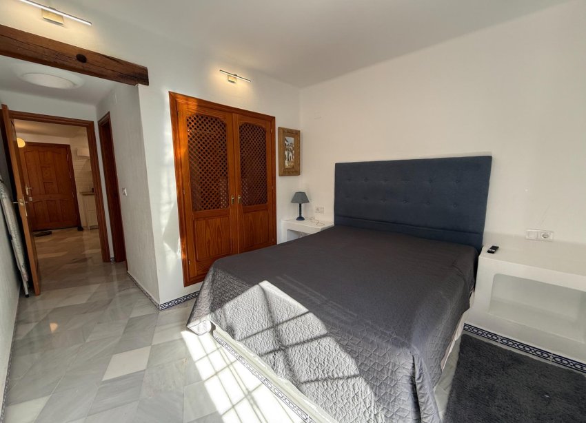 Resale - Apartment / Duplex - Torrevieja - Playa de los Locos