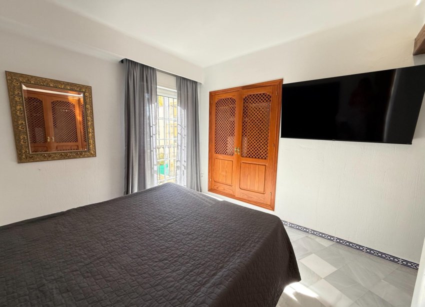 Resale - Apartment / Duplex - Torrevieja - Playa de los Locos