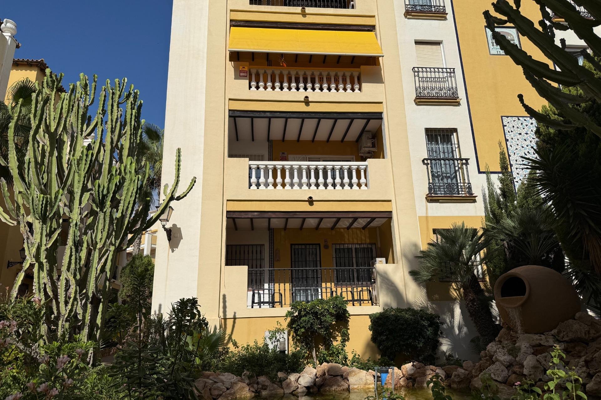 Resale - Apartment / Duplex - Torrevieja - Playa de los Locos