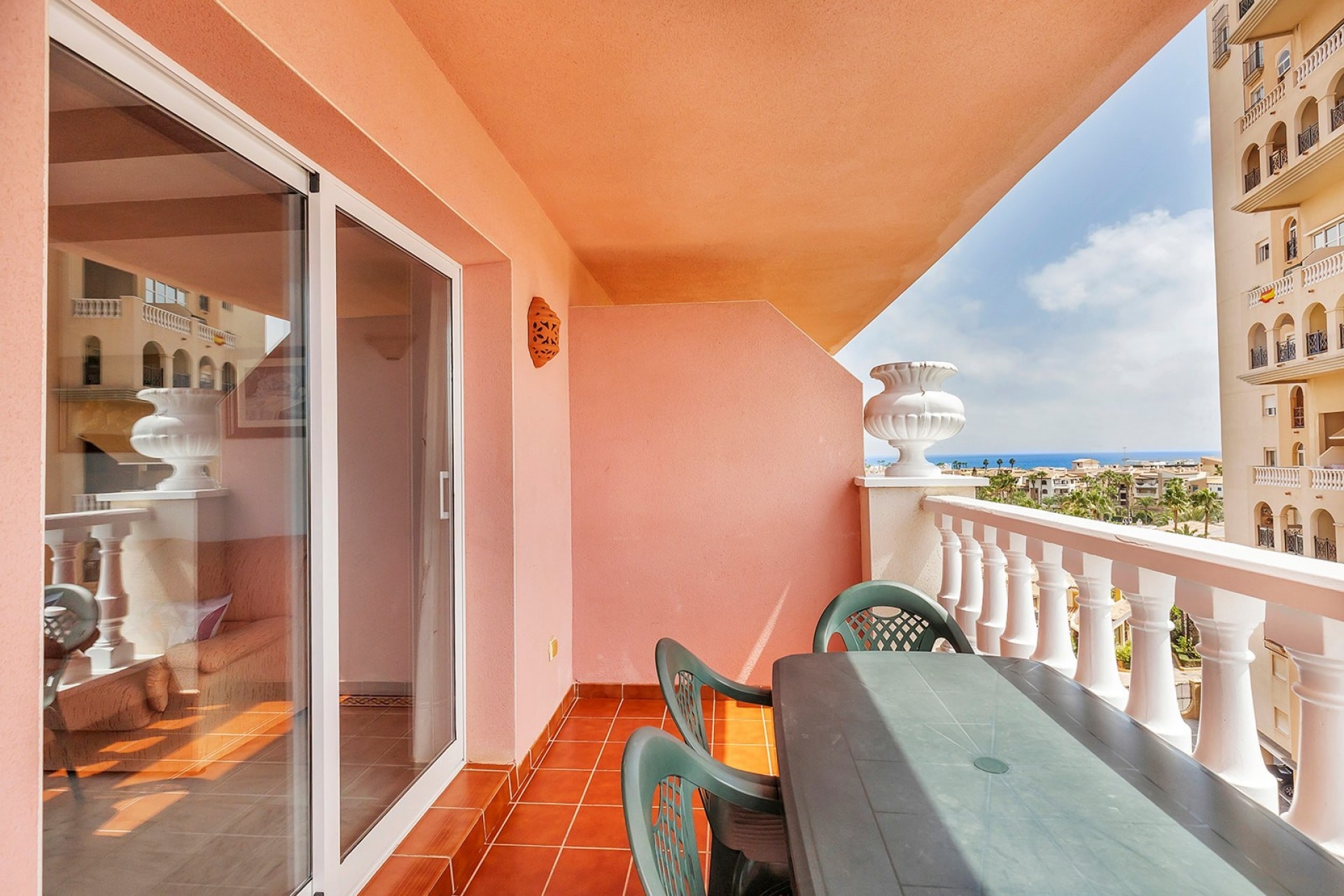 Resale - Apartment / Duplex - Torrevieja - Playa de los Locos