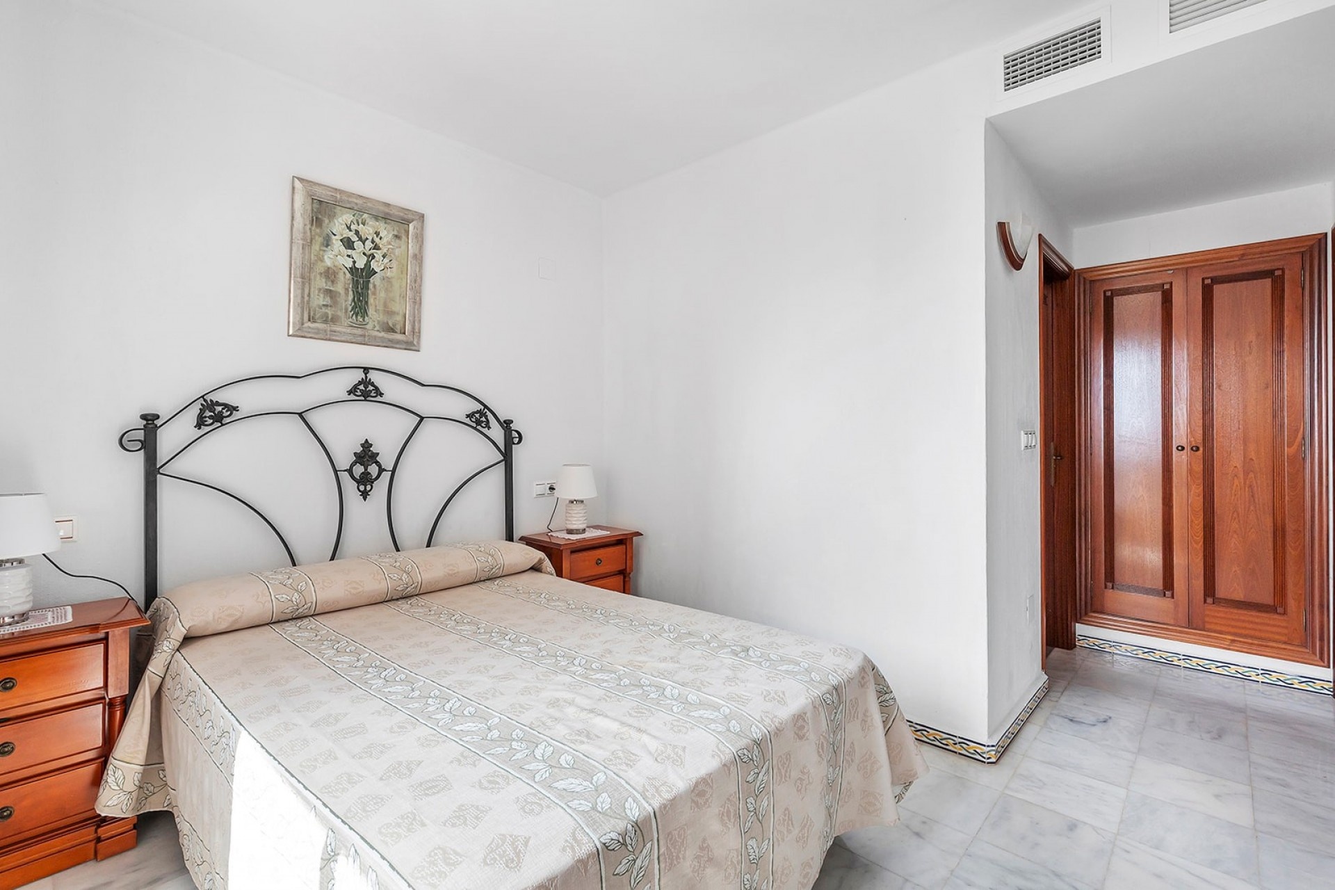 Resale - Apartment / Duplex - Torrevieja - Playa de los Locos