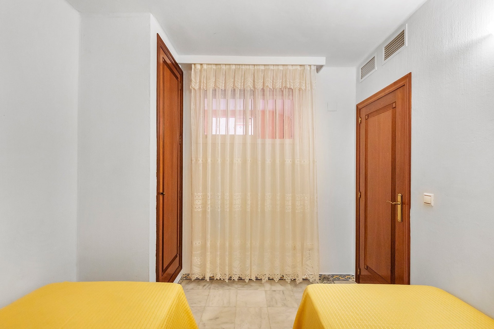 Resale - Apartment / Duplex - Torrevieja - Playa de los Locos