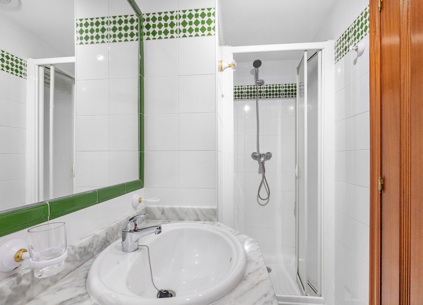 Resale - Apartment / Duplex - Torrevieja - Playa de los Locos