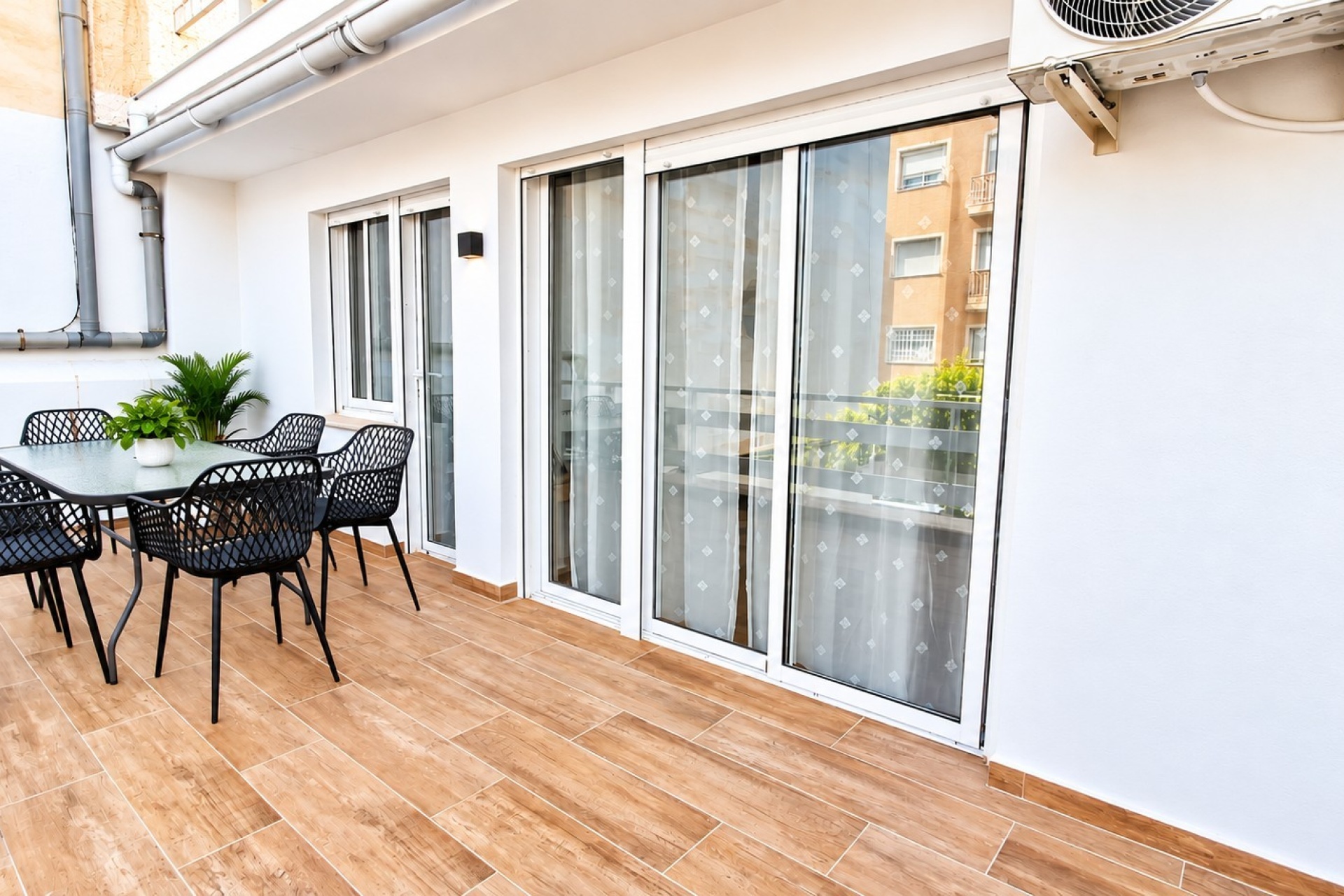 Resale - Apartment / Duplex - Torrevieja - Playa de los Locos
