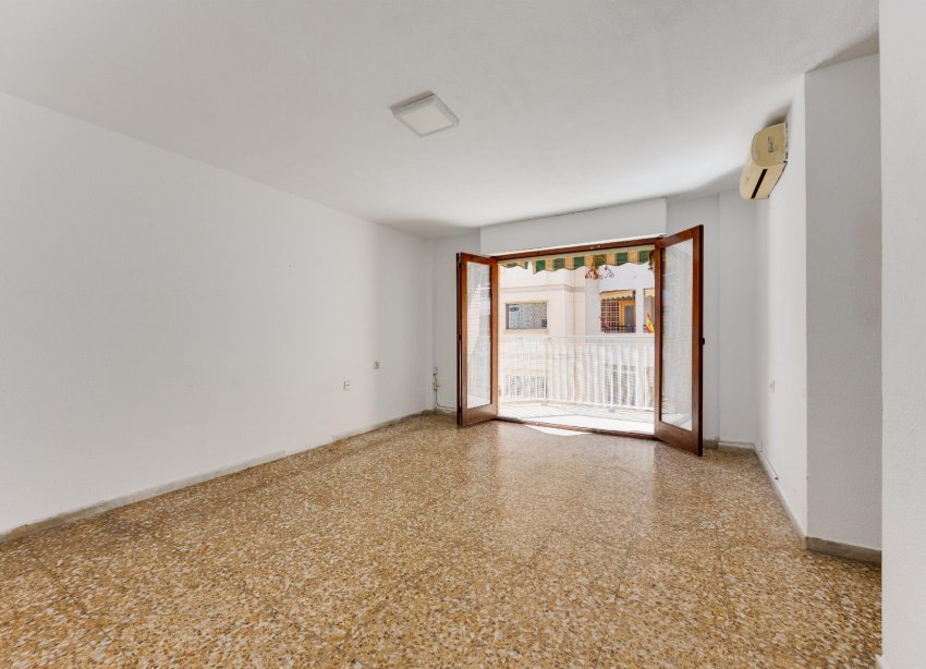 Resale - Apartment / Duplex - Torrevieja - Playa del Acequión