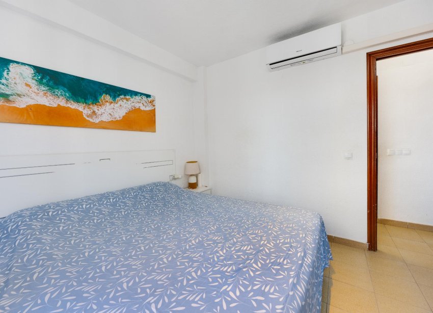 Resale - Apartment / Duplex - Torrevieja - Playa del Acequión