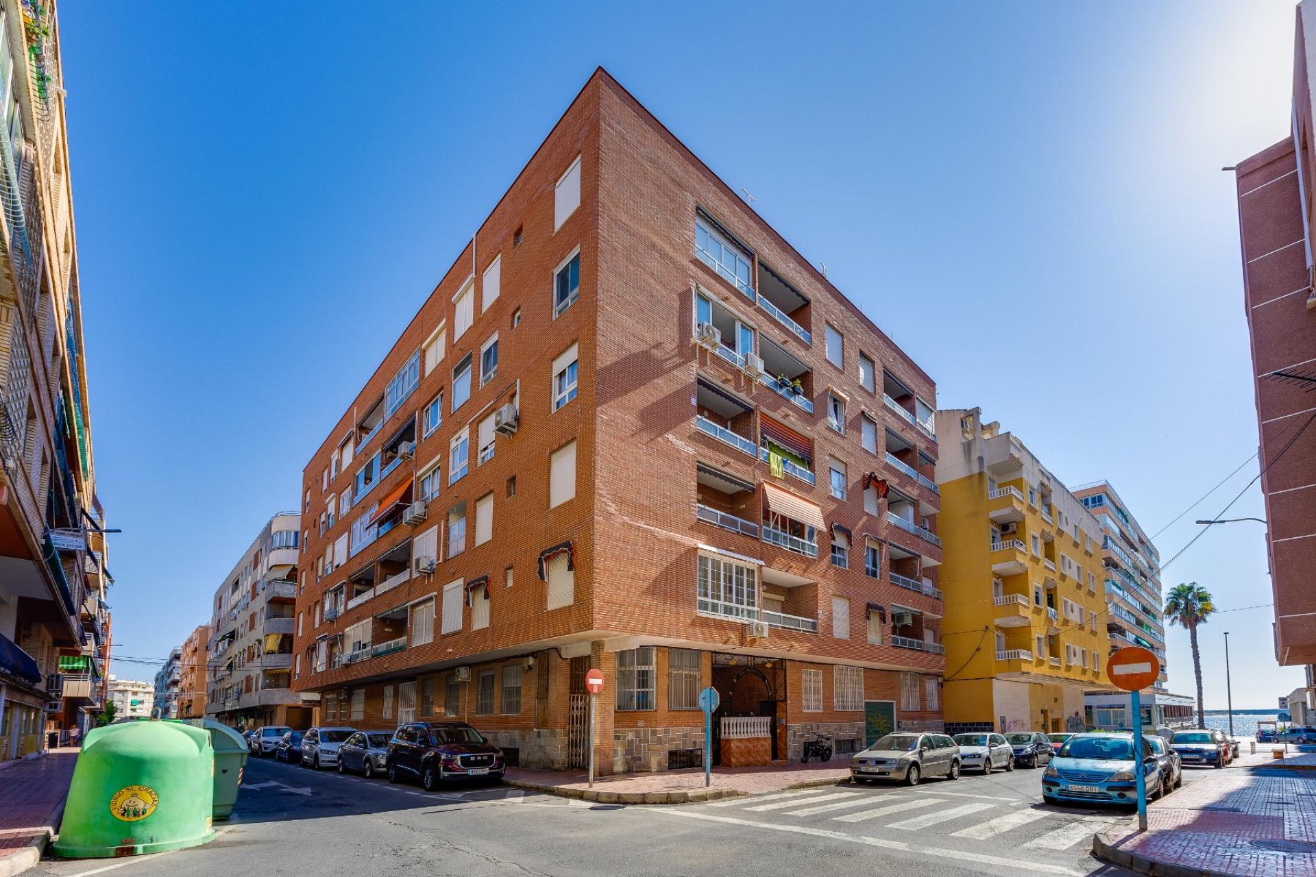 Resale - Apartment / Duplex - Torrevieja - Playa del Acequión