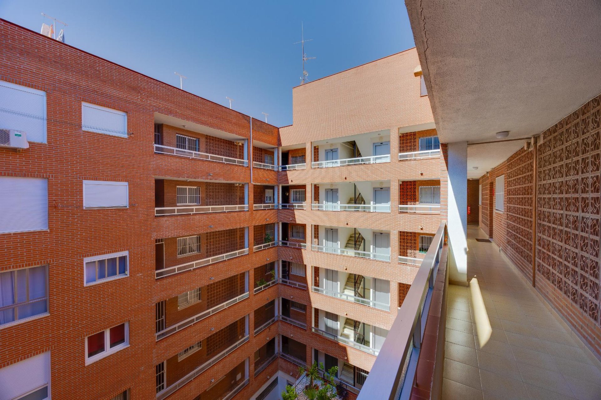 Resale - Apartment / Duplex - Torrevieja - Playa del Acequión