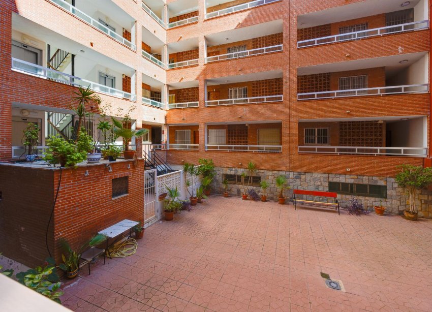 Resale - Apartment / Duplex - Torrevieja - Playa del Acequión