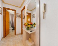 Resale - Apartment / Duplex - Torrevieja - Playa del Acequión