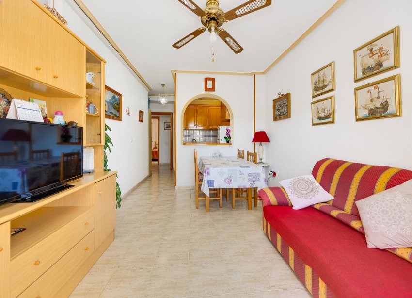 Resale - Apartment / Duplex - Torrevieja - Playa del Acequión
