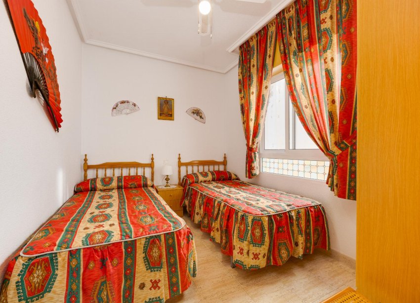 Resale - Apartment / Duplex - Torrevieja - Playa del Acequión