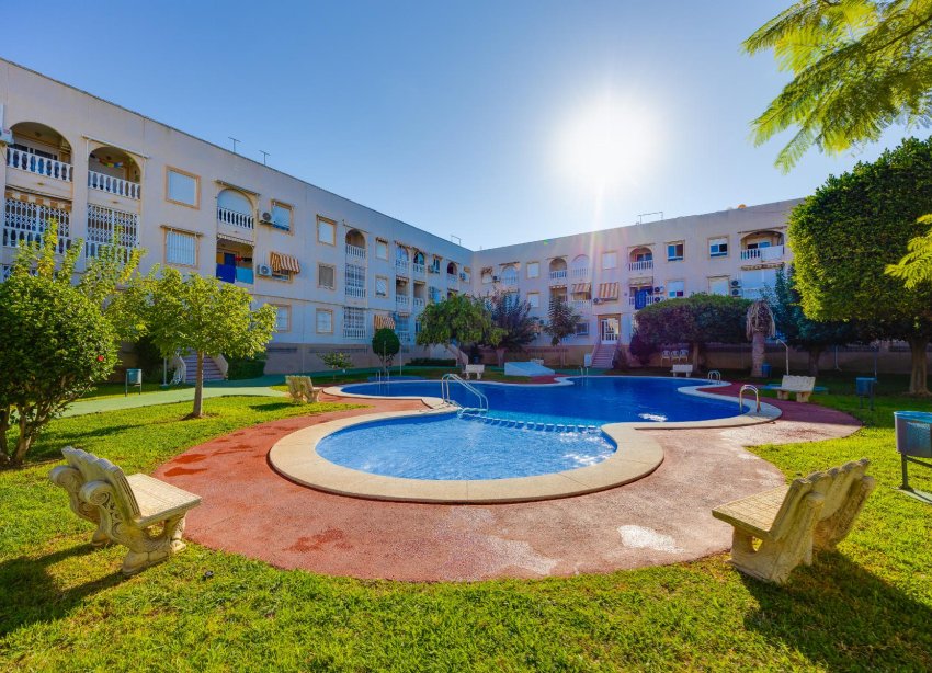 Resale - Apartment / Duplex - Torrevieja - Playa del Acequión