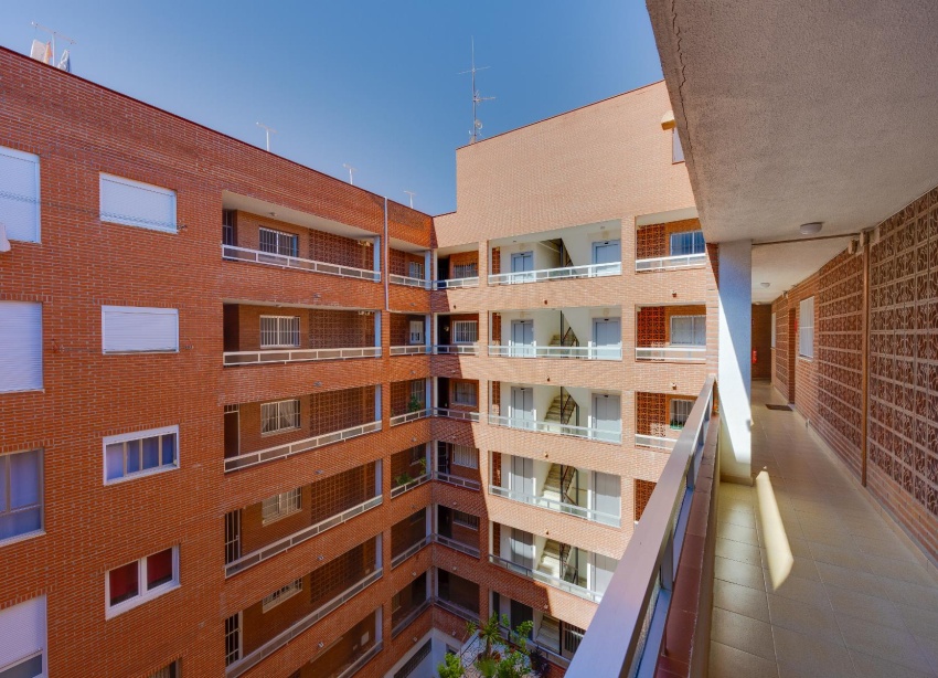 Resale - Apartment / Duplex - Torrevieja - Playa del Acequión