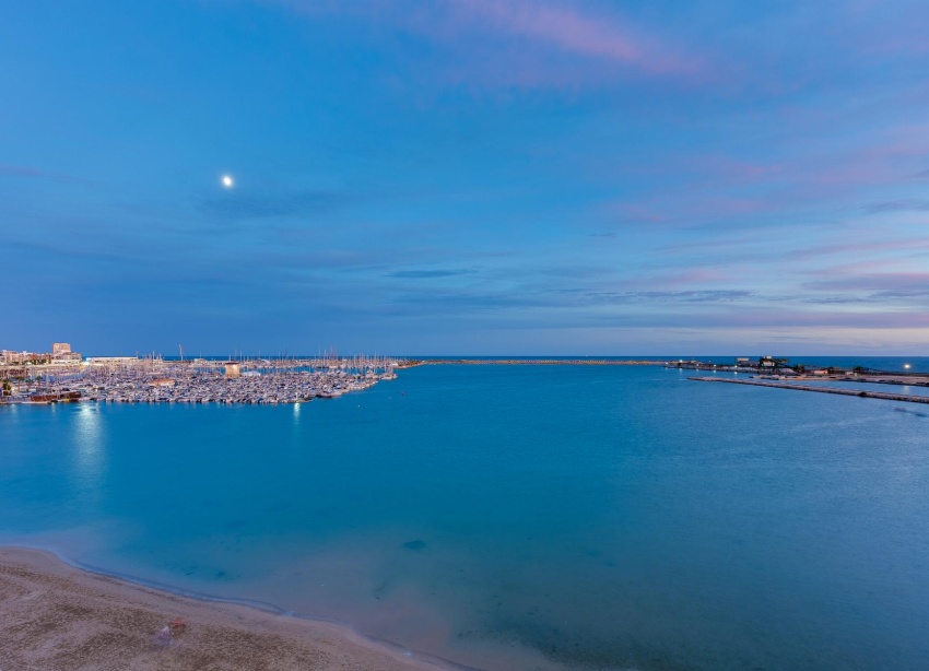 Resale - Apartment / Duplex - Torrevieja - Playa del Acequión