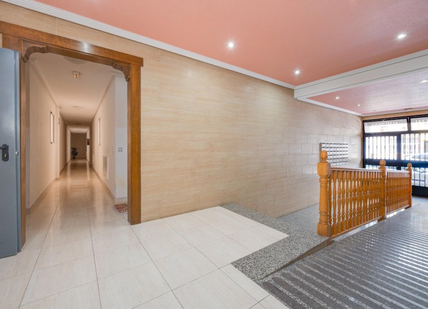 Resale - Apartment / Duplex - Torrevieja - Playa del Cura