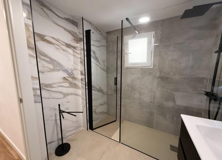 Resale - Apartment / Duplex - Torrevieja - Playa del Cura