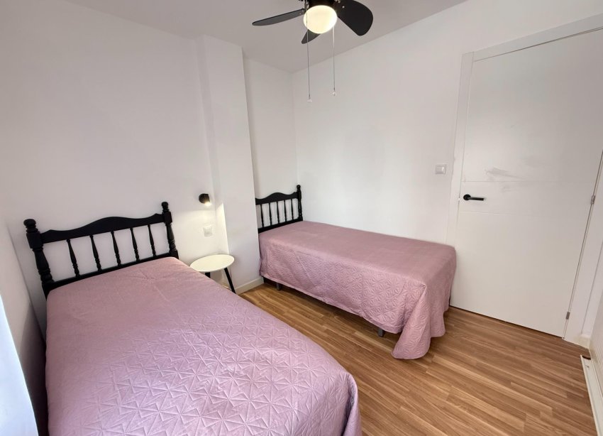 Resale - Apartment / Duplex - Torrevieja - Playa del Cura