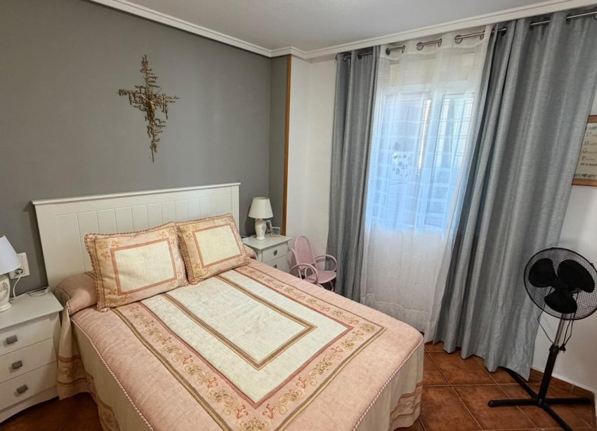 Resale - Apartment / Duplex - Torrevieja - Playa del Cura
