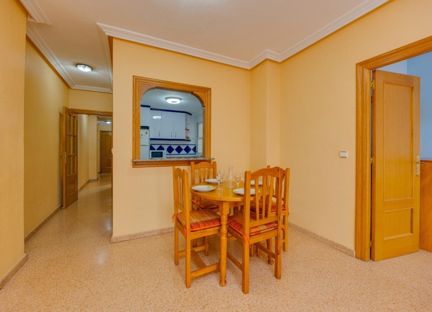 Resale - Apartment / Duplex - Torrevieja - Playa del Cura