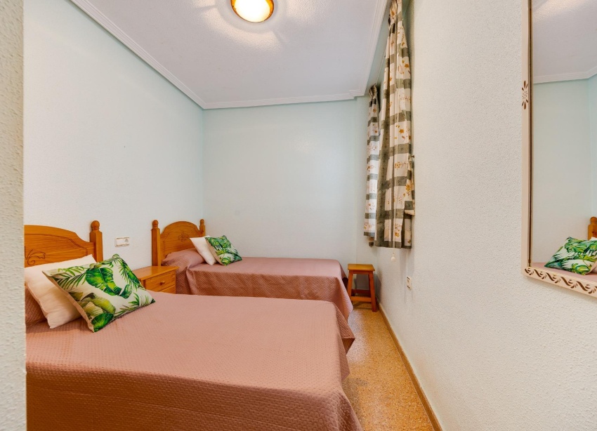 Resale - Apartment / Duplex - Torrevieja - Playa del Cura