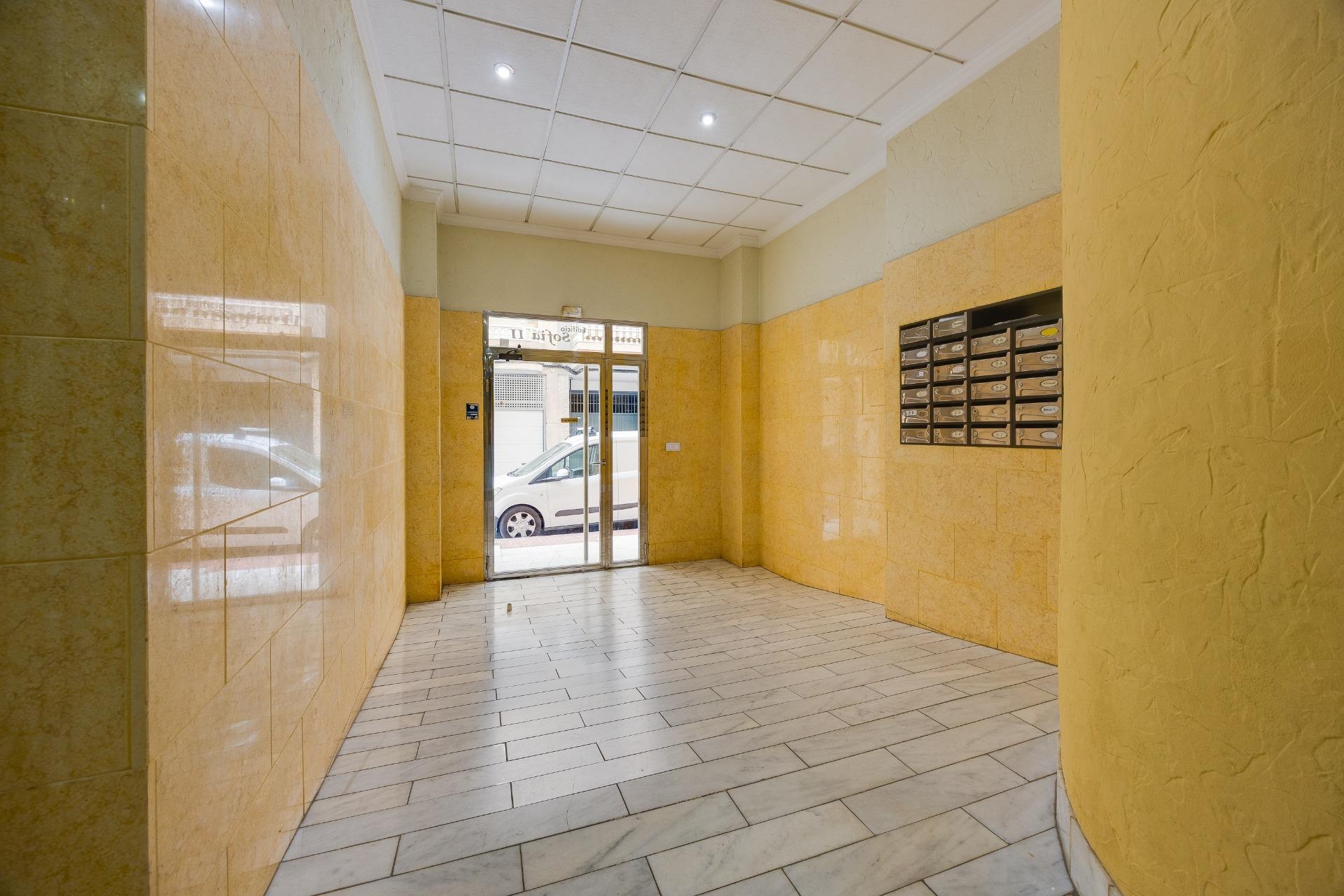 Resale - Apartment / Duplex - Torrevieja - Playa del Cura