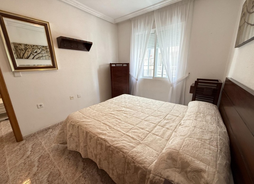 Resale - Apartment / Duplex - Torrevieja - Playa del Cura