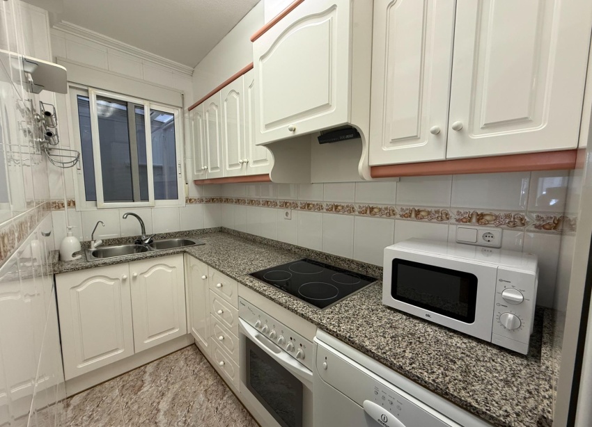 Resale - Apartment / Duplex - Torrevieja - Playa del Cura