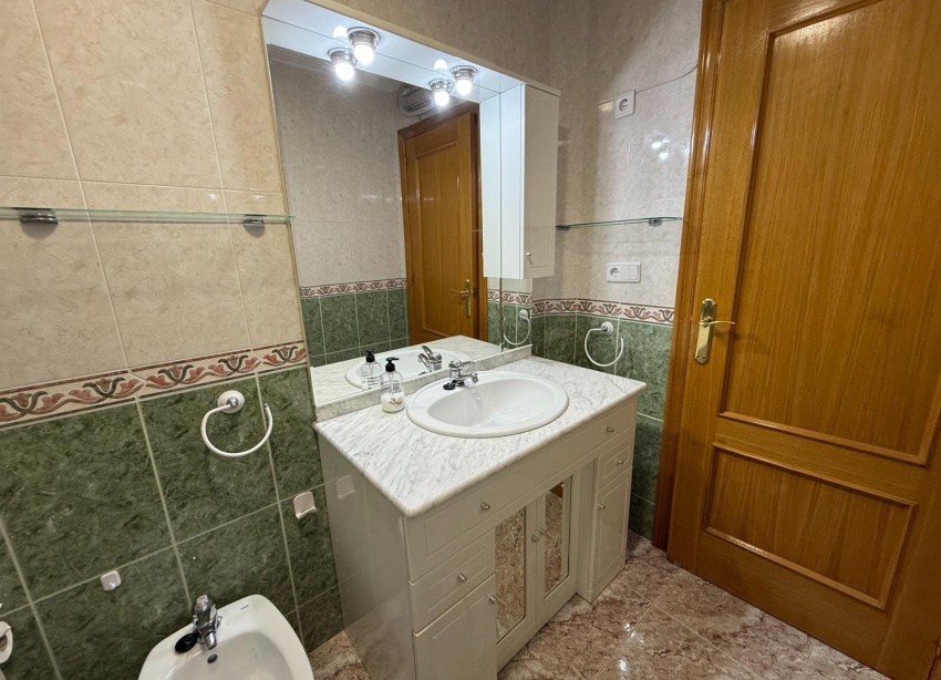 Resale - Apartment / Duplex - Torrevieja - Playa del Cura