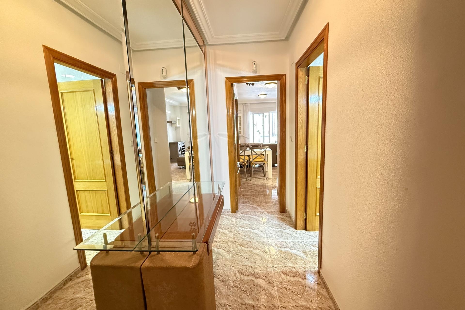 Resale - Apartment / Duplex - Torrevieja - Playa del Cura