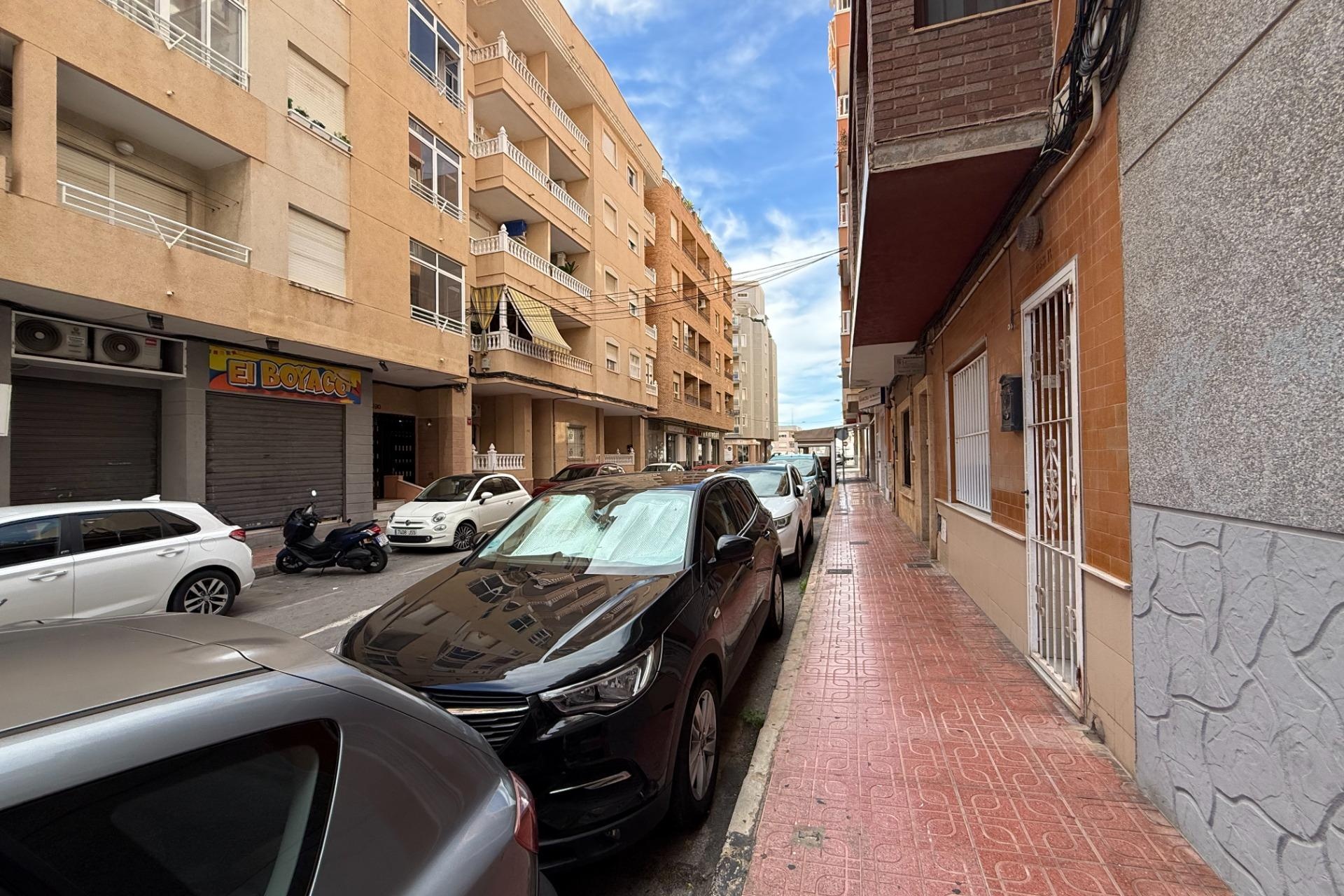 Resale - Apartment / Duplex - Torrevieja - Playa del Cura