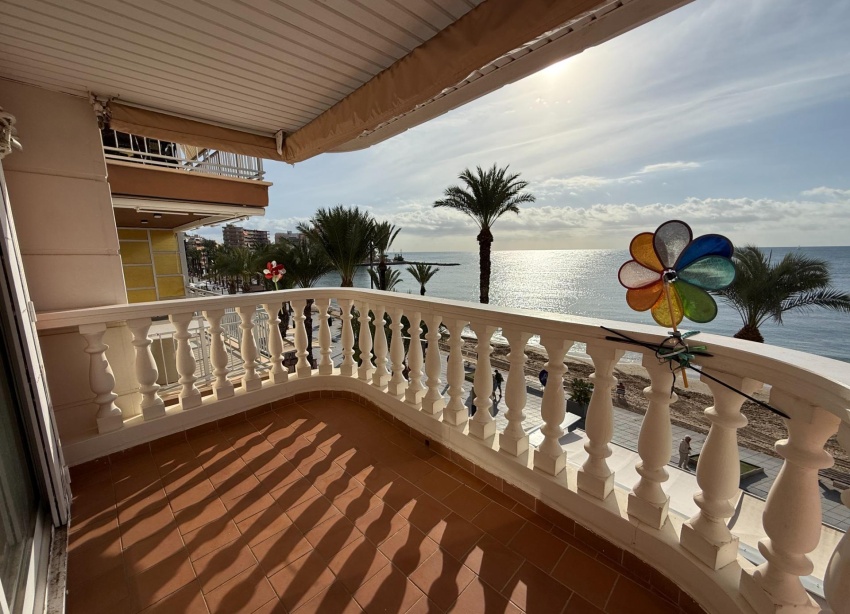 Resale - Apartment / Duplex - Torrevieja - Playa del Cura
