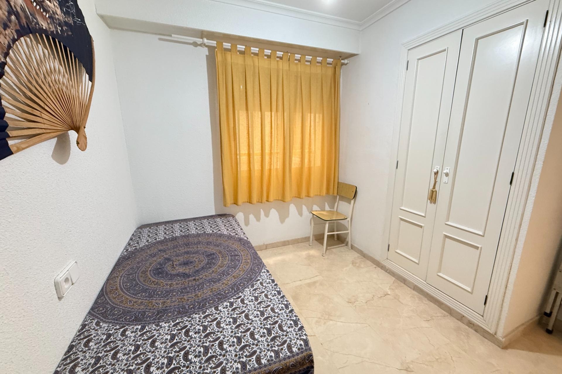 Resale - Apartment / Duplex - Torrevieja - Playa del Cura