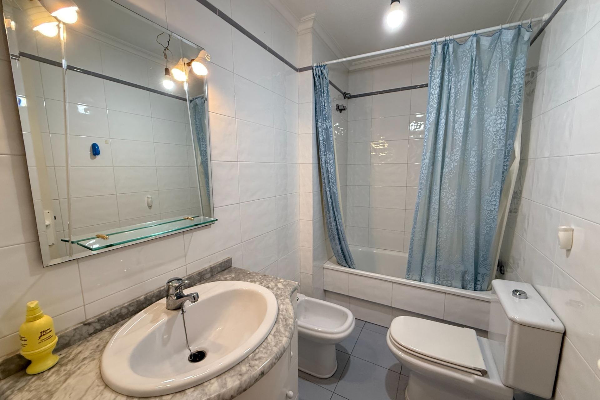 Resale - Apartment / Duplex - Torrevieja - Playa del Cura