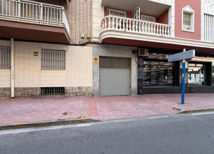 Resale - Apartment / Duplex - Torrevieja - Playa del Cura
