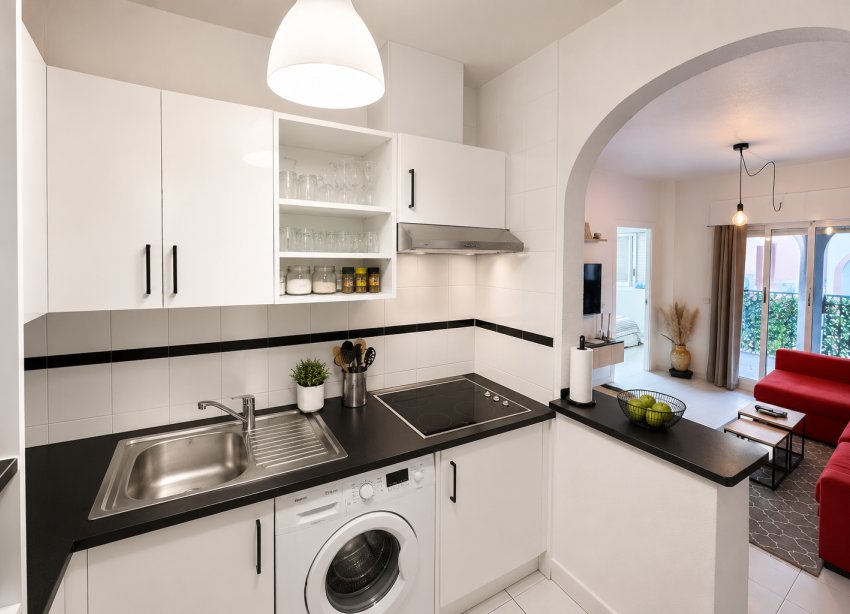 Resale - Apartment / Duplex - Torrevieja - Playa Los Naufragos