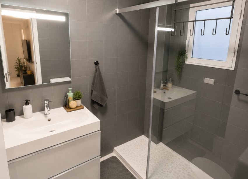 Resale - Apartment / Duplex - Torrevieja - Playa Los Naufragos