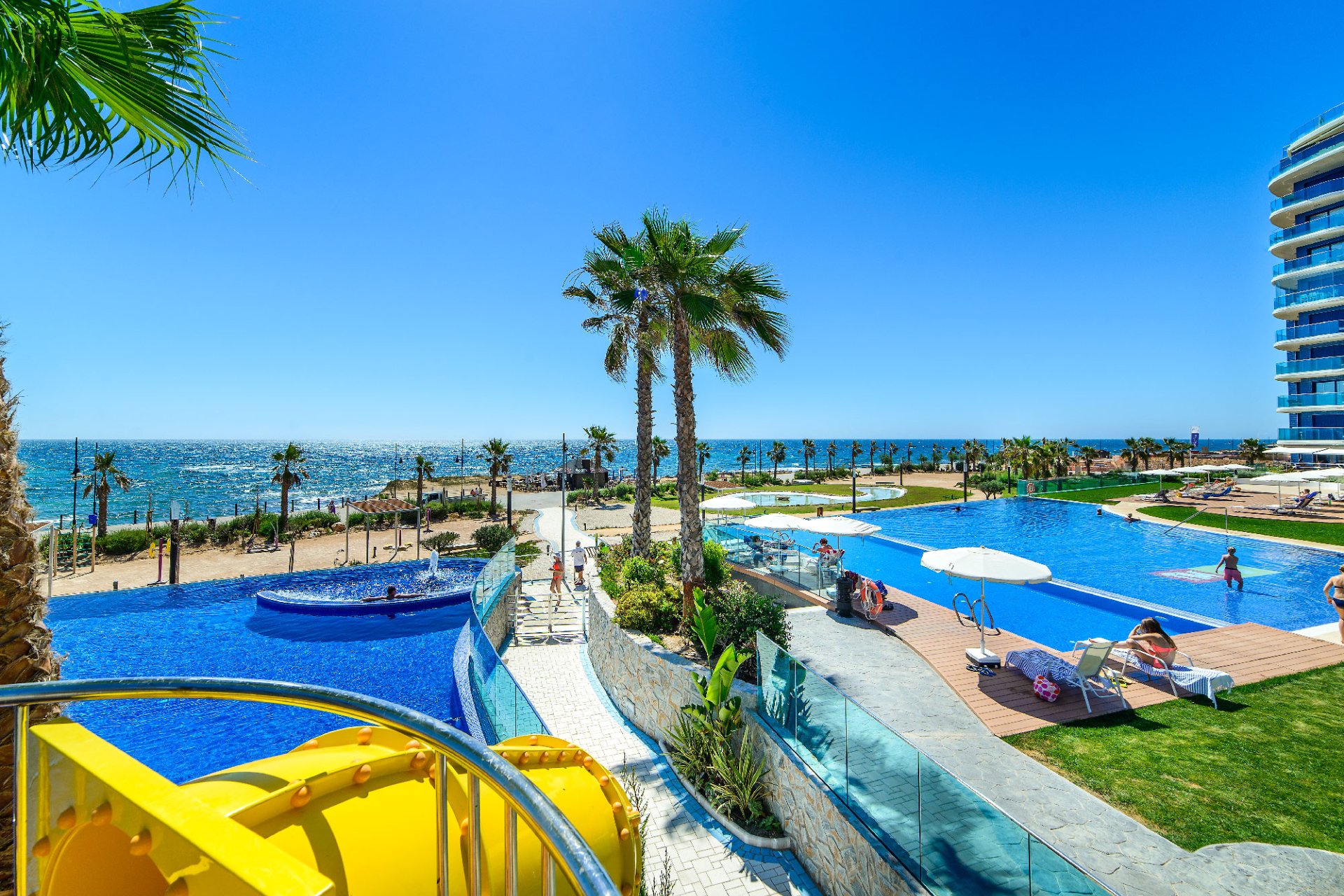 Resale - Apartment / Duplex - Torrevieja - Punta Prima