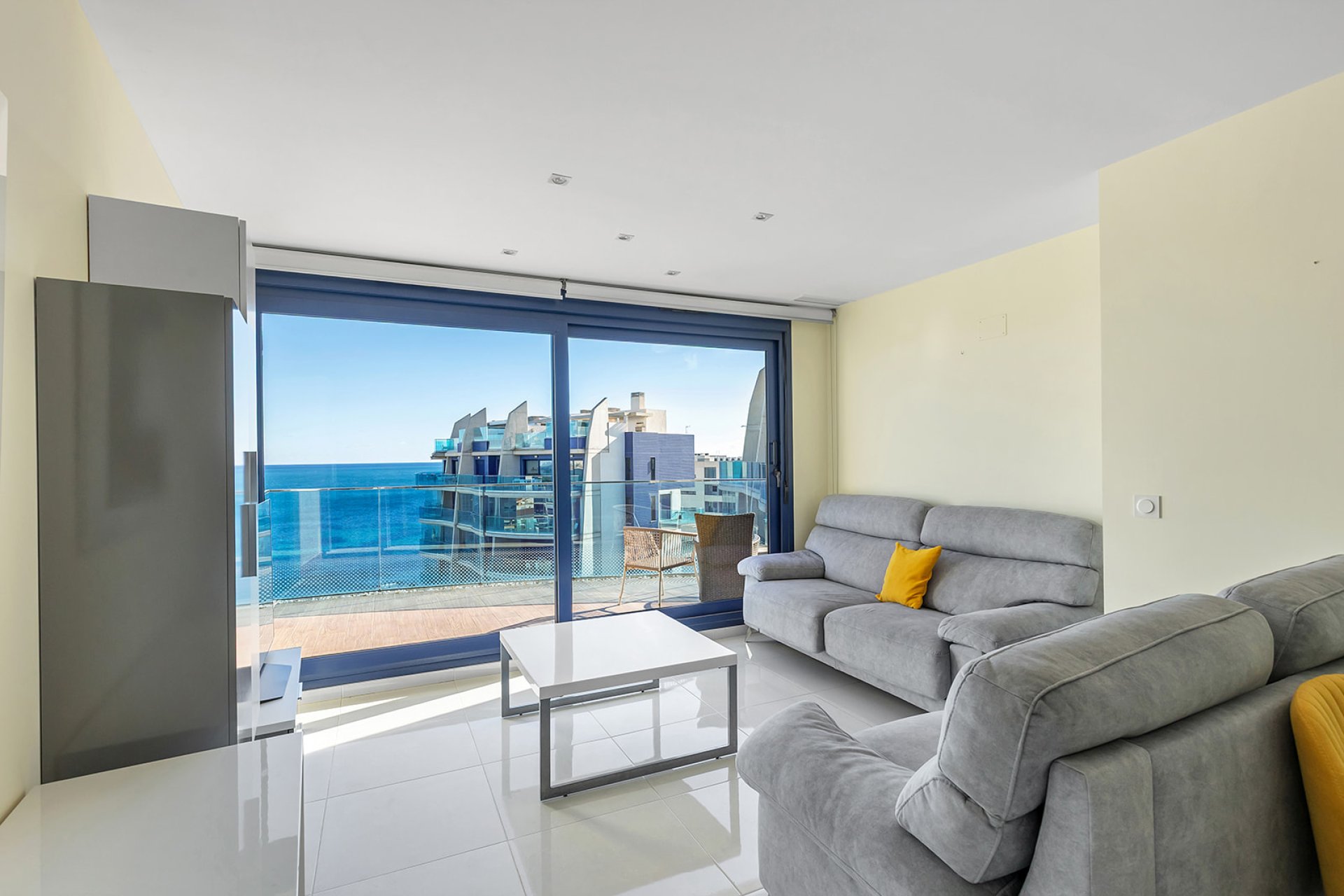 Resale - Apartment / Duplex - Torrevieja - Punta Prima