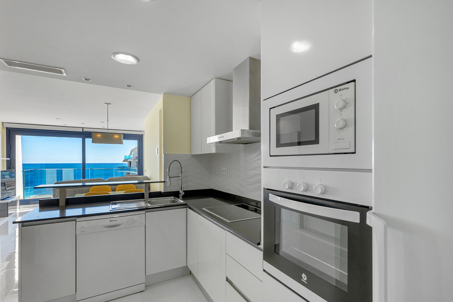 Resale - Apartment / Duplex - Torrevieja - Punta Prima
