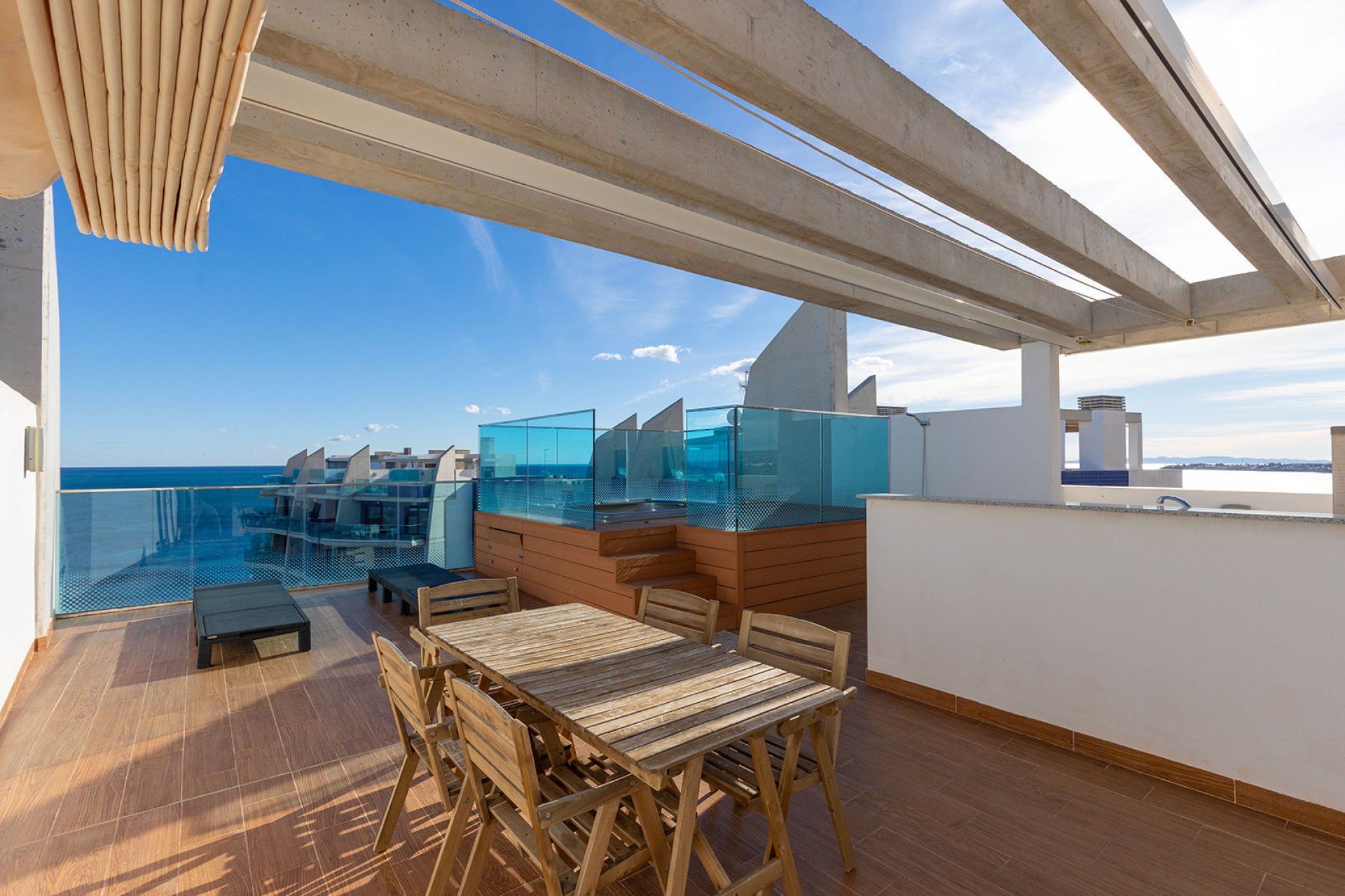 Resale - Apartment / Duplex - Torrevieja - Punta Prima