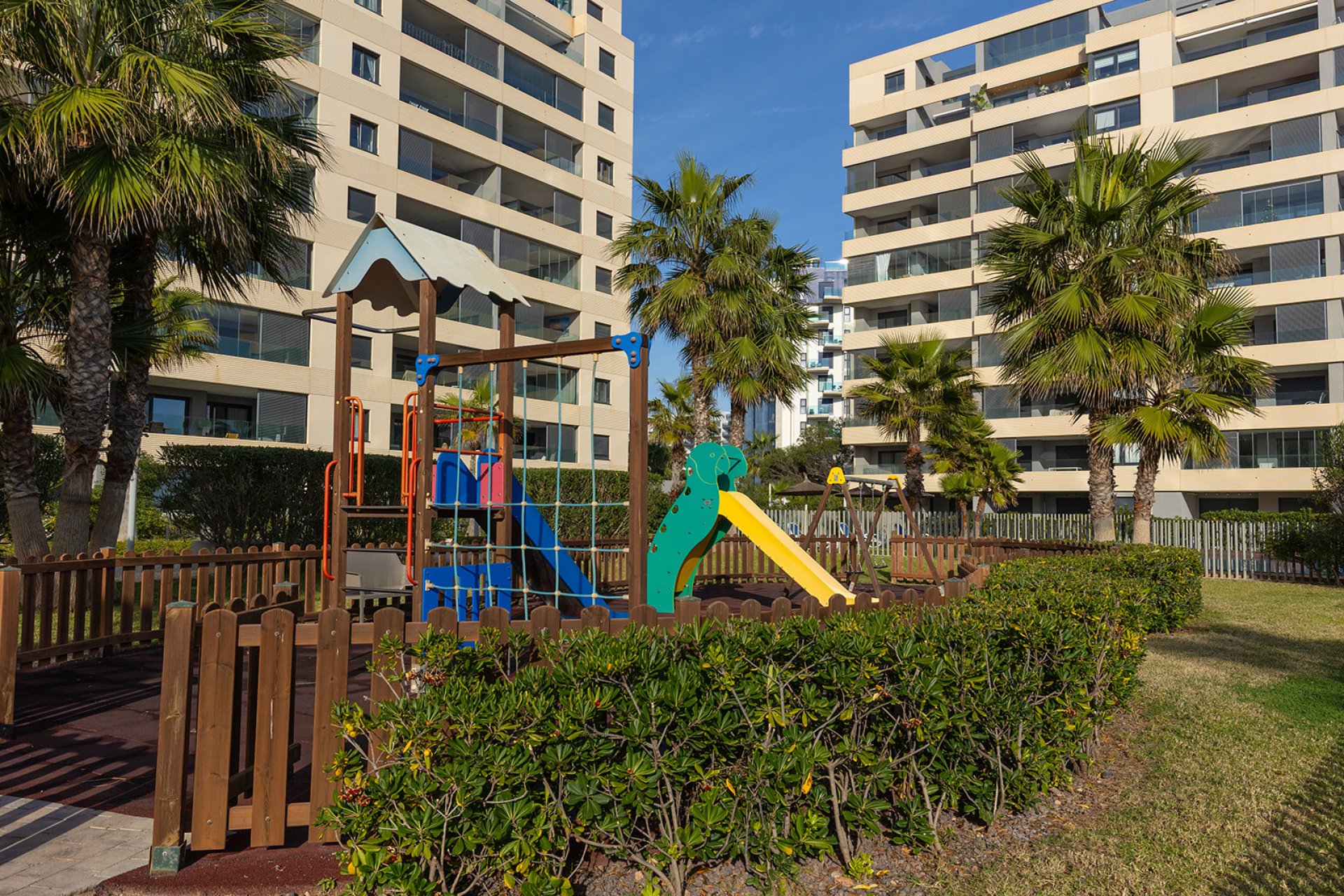 Resale - Apartment / Duplex - Torrevieja - Punta Prima