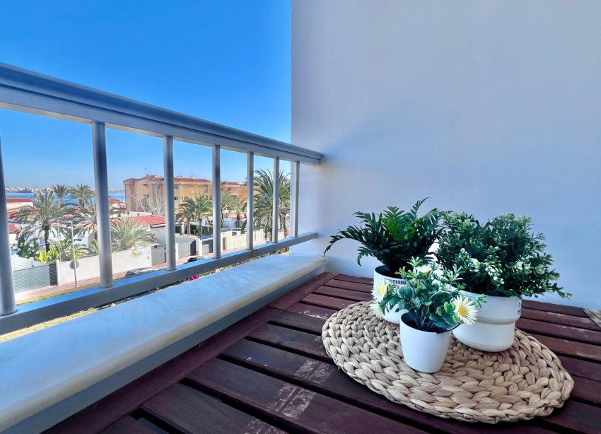 Resale - Apartment / Duplex - Torrevieja - Punta Prima