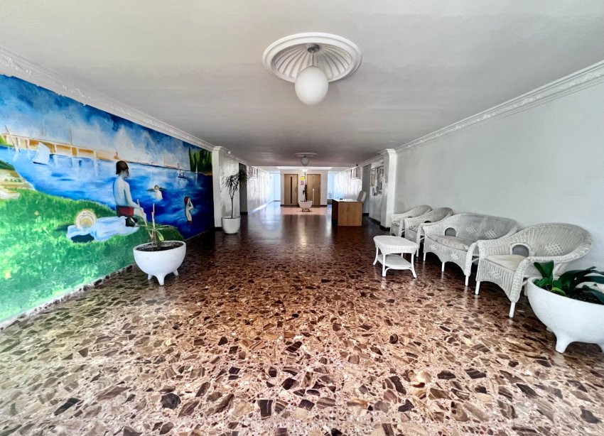 Resale - Apartment / Duplex - Torrevieja - Punta Prima