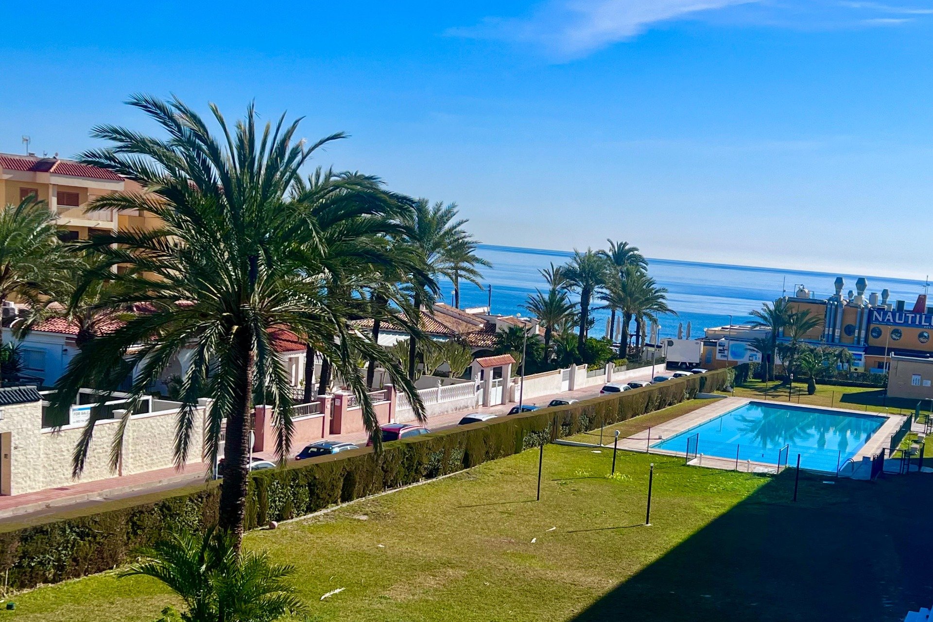 Resale - Apartment / Duplex - Torrevieja - Punta Prima