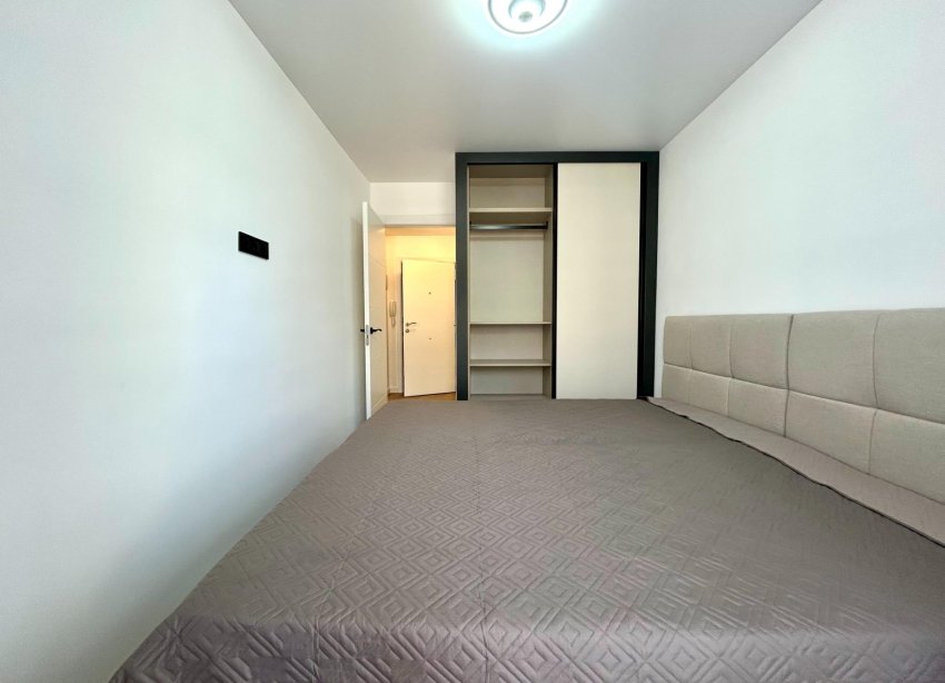 Resale - Apartment / Duplex - Torrevieja - Punta Prima