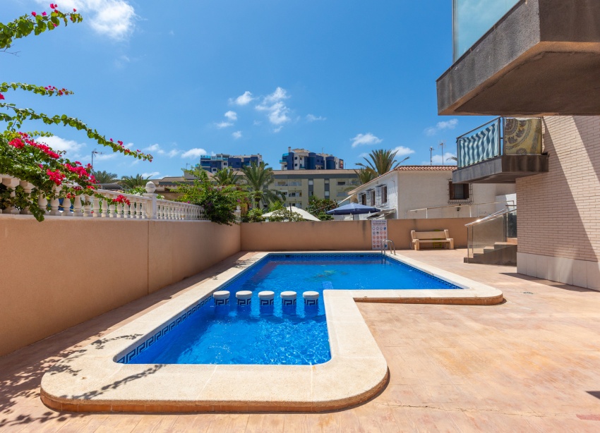 Resale - Apartment / Duplex - Torrevieja - Rocio del Mar