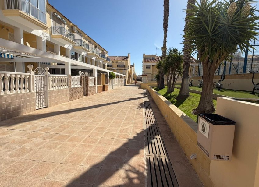Resale - Apartment / Duplex - Torrevieja - Torreblanca