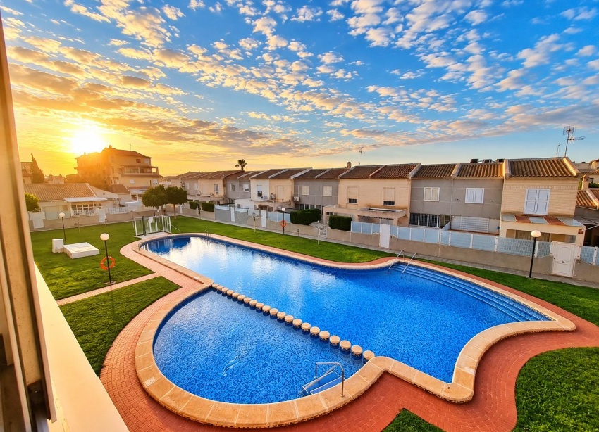 Resale - Apartment / Duplex - Torrevieja - Torreblanca